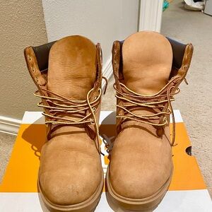 Timberland working boots in excellent condition